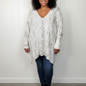 Design Lab White Snakeskin Oversized Loose V-Neck Sweater Top Size 1X Light